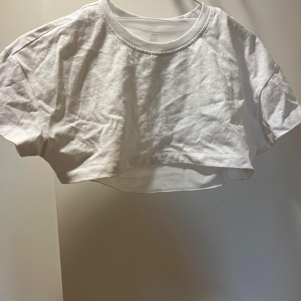ALO Yoga White Boxy Crop T-Shirt